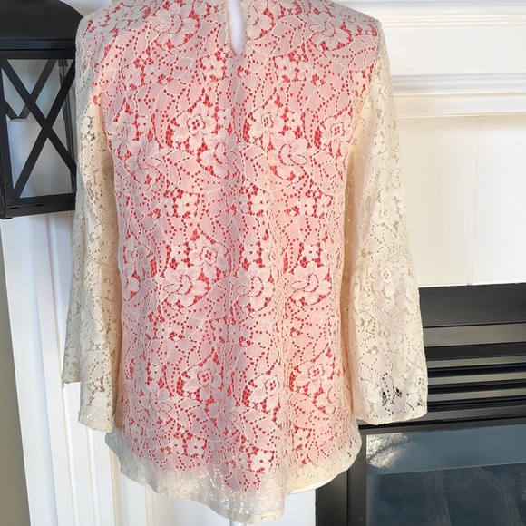 🌺Hope’s Laced with Love coral/cream top🌺 - Picture 4 of 7